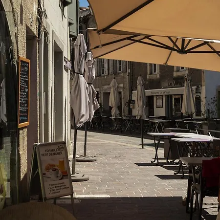 Le 39 2 Rue Trivalle, *